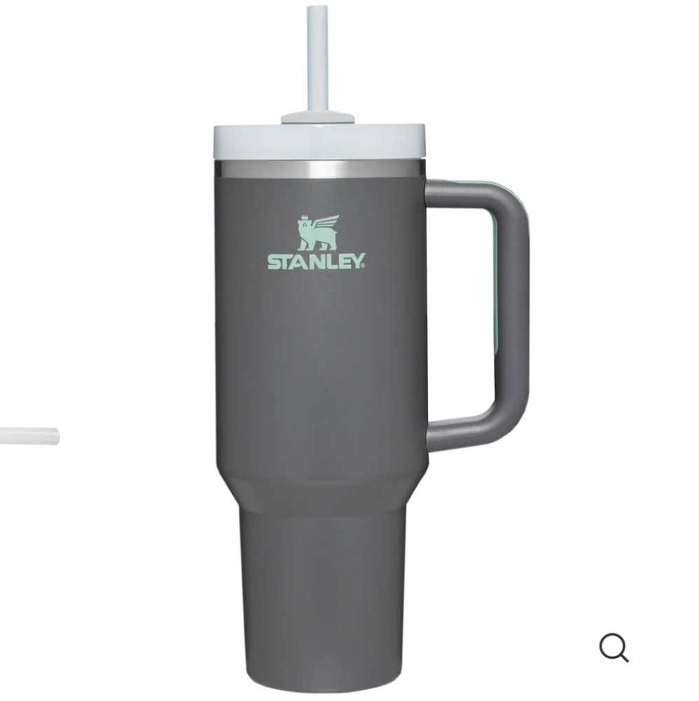NWT Stanley The Quencher H2.0 Flowstate 40 ounce Tumbler